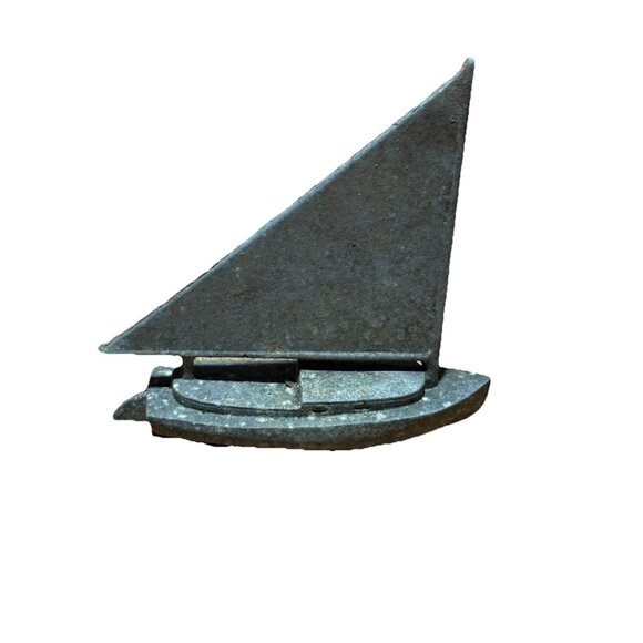 Other - RARE VINTAGE SAILBOAT SAIL BOAT HOOD ORNAMENT SAILBOAT METAL HOOD ORNAMENT